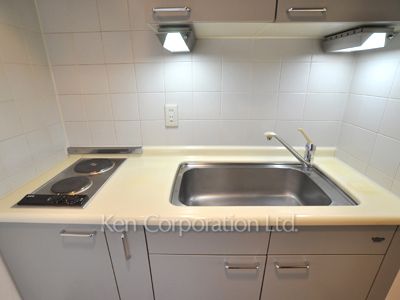 Kitchen ※Photo of the same layout on 3 floor. Decoration and fixture may differ.
