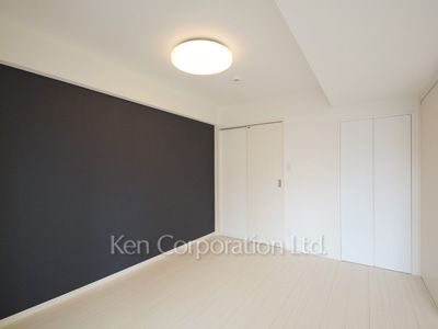 Bedroom ※Photo of the same layout on 7 floor. Decoration and fixture may differ.