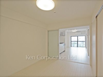 Bedroom ※Photo of the same layout on 7 floor. Decoration and fixture may differ.