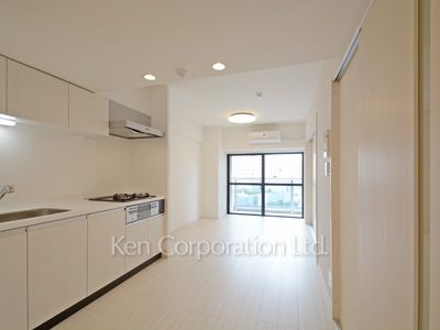 Living-Dining ※Photo of the same layout on 7 floor. Decoration and fixture may differ.