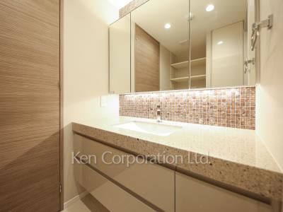 Powder Room