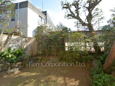 Private yard/Garden
