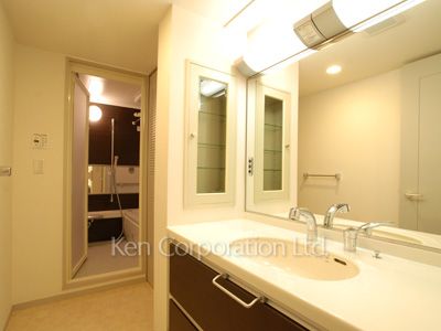 Powder Room