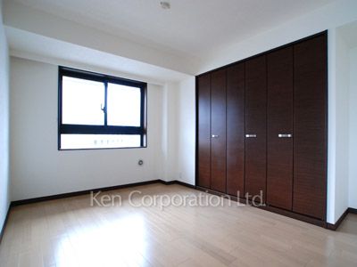 Bedroom ※Photo of the same layout on 5 floor. Decoration and fixture may differ.