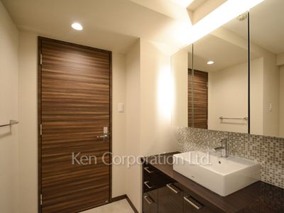 Powder Room