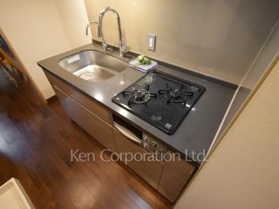 Kitchen ※Photo of the same layout on 1 floor. Decoration and fixture may differ.