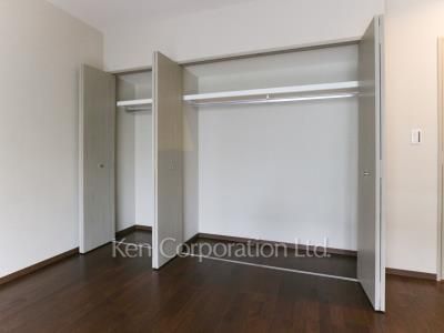 Closet ※Photo of the same layout on 3 floor. Decoration and fixture may differ.