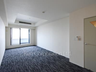 Living-Dining ※Photo of the same layout on 22 floor. Decoration and fixture may differ.