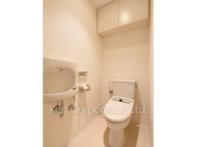 Lavatory ※Photo of the same layout on 22 floor. Decoration and fixture may differ.