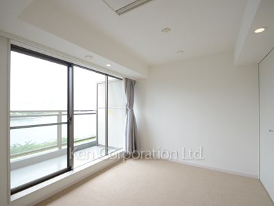 Bedroom ※Photo of the same layout on 5 floor. Decoration and fixture may differ.