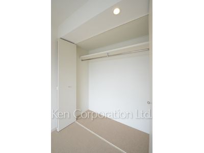 Closet ※Photo of the same layout on 5 floor. Decoration and fixture may differ.