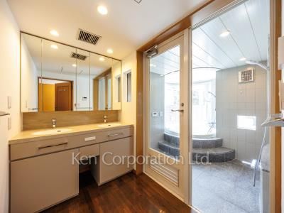 Powder Room