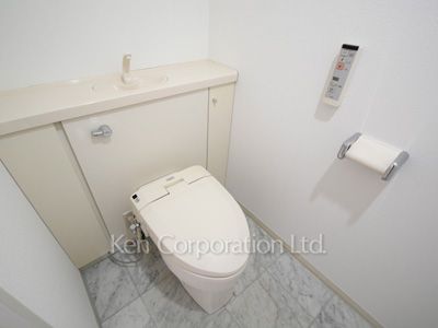 Lavatory ※Photo of the same layout on 3 floor. Decoration and fixture may differ.