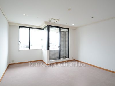 Bedroom ※Photo of the same layout on 3 floor. Decoration and fixture may differ.