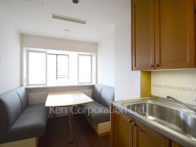 Kitchen ※Photo of the same layout on 3 floor. Decoration and fixture may differ.