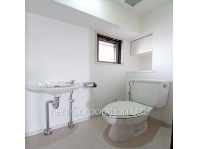 Lavatory