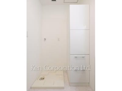 Washing Machine Space ※Photo of the same layout on 22 floor. Decoration and fixture may differ.