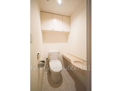 Lavatory ※Photo of the same layout on 21 floor. Decoration and fixture may differ.