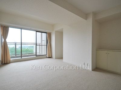 Living-Dining ※Photo of the same layout on 4 floor. Decoration and fixture may differ.