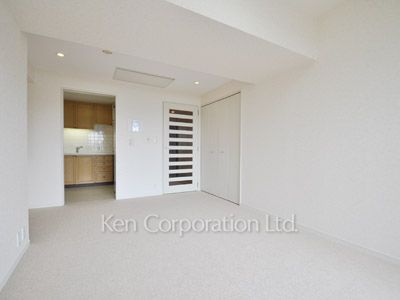 Living-Dining ※Photo of the same layout on 4 floor. Decoration and fixture may differ.