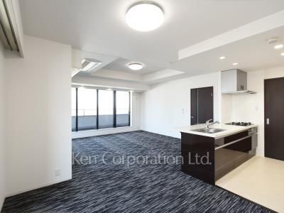 Living-Dining ※Photo of the same layout on 15 floor. Decoration and fixture may differ.
