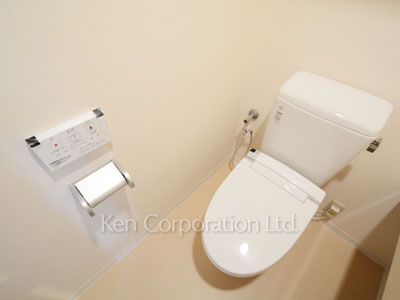 Lavatory ※Photo of the same layout on 20 floor. Decoration and fixture may differ.