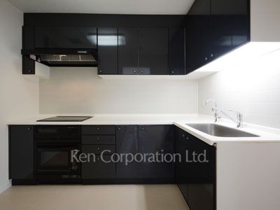 Kitchen ※Photo of the same layout on 20 floor. Decoration and fixture may differ.