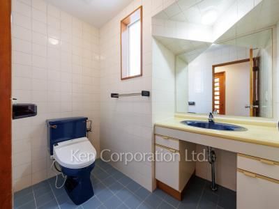 Lavatory