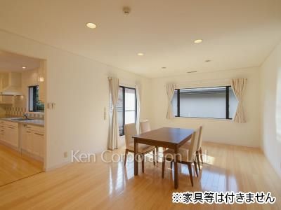 Family Room  ※Unfurnished