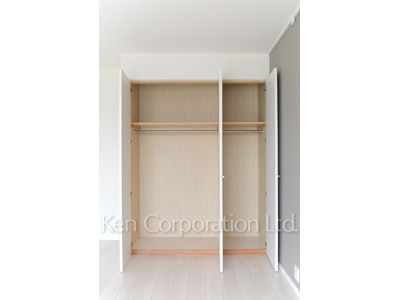 Closet ※Photo of the same layout on 4 floor. Decoration and fixture may differ.