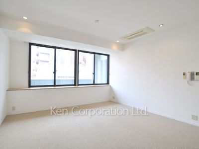 Living-Dining ※Photo of the same layout on 3 floor. Decoration and fixture may differ.