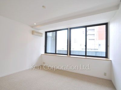 Bedroom ※Photo of the same layout on 3 floor. Decoration and fixture may differ.