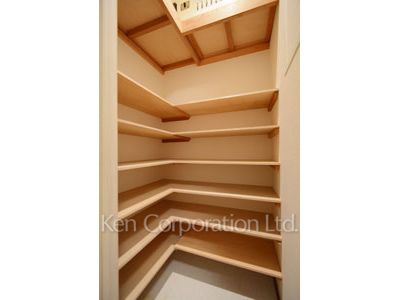 Shoes-In Closet ※Photo of the same layout on 4 floor. Decoration and fixture may differ.