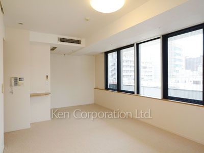 Living-Dining ※Photo of the same layout on 4 floor. Decoration and fixture may differ.
