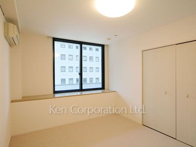 Bedroom ※Photo of the same layout on 4 floor. Decoration and fixture may differ.