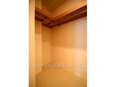 Closet ※Photo of the same layout on 6 floor. Decoration and fixture may differ.