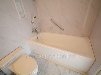 Bath ※Photo of the same layout on 7 floor. Decoration and fixture may differ.