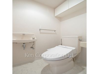 Lavatory