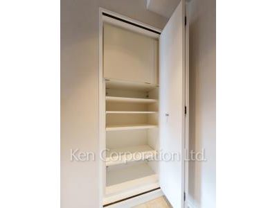 Shoes Closet