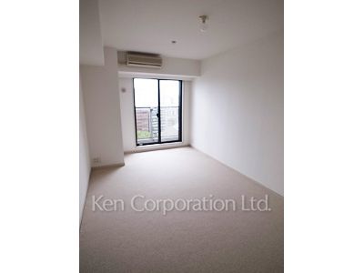Bedroom ※Photo of the same layout on 9 floor. Decoration and fixture may differ.