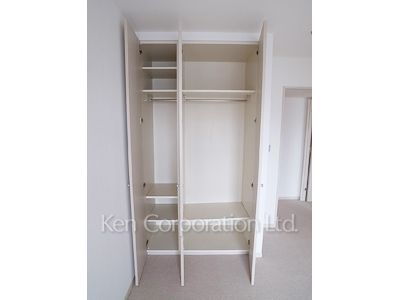 Closet ※Photo of the same layout on 9 floor. Decoration and fixture may differ.