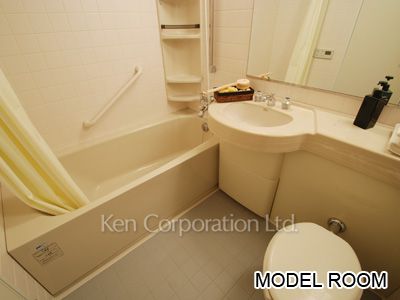 Bath ※Photo of the same layout on 8 floor. Decoration and fixture may differ.