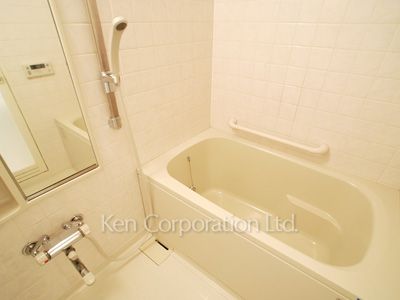 Bath ※Photo of the same layout on 7 floor. Decoration and fixture may differ.