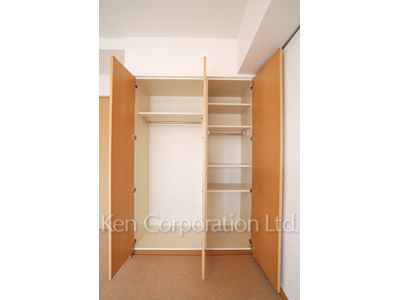 Closet ※Photo of the same layout on 7 floor. Decoration and fixture may differ.