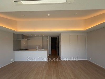Living-Dining ※Photo of the same layout on 7 floor. Decoration and fixture may differ.