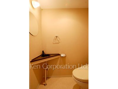 Lavatory ※Photo of the same layout on 6 floor. Decoration and fixture may differ.