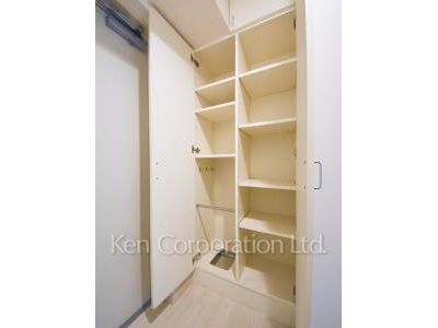 Shoes Closet