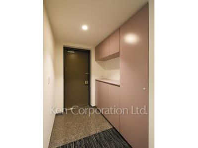 Entrance ※Photo of the same layout on 15 floor. Decoration and fixture may differ.