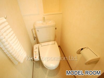 Lavatory ※Photo of the same layout on 4 floor. Decoration and fixture may differ.