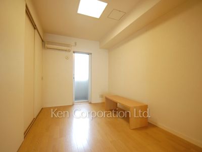 Bedroom ※Photo of the same layout on 7 floor. Decoration and fixture may differ.